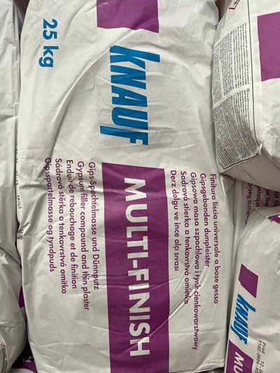 Knauf Multi-Finish, Gebinde im Regal bei Karsen Baustoff